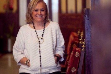 Mercedes Fernández: 