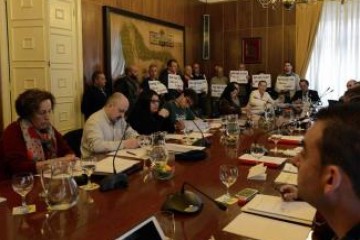 Los vecinos de Requejo exigen al Pleno que se puedan hacer reformas en el barrio